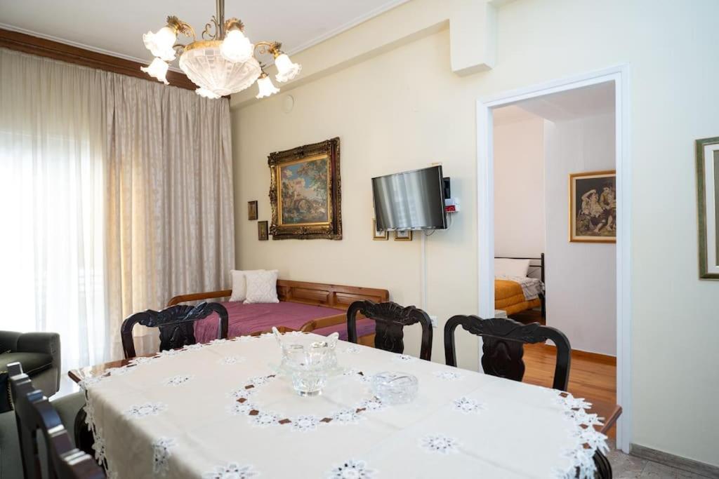 Theoni Central Apartment Kalambaka Esterno foto